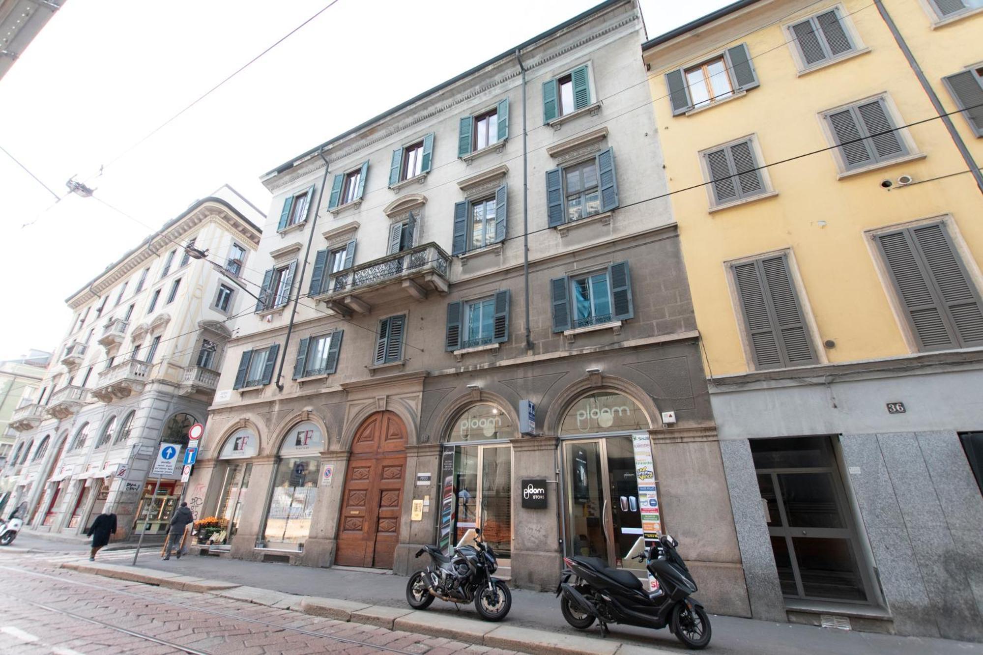 Luxury Apartment Near Duomo Italia 38 Milan Exterior photo